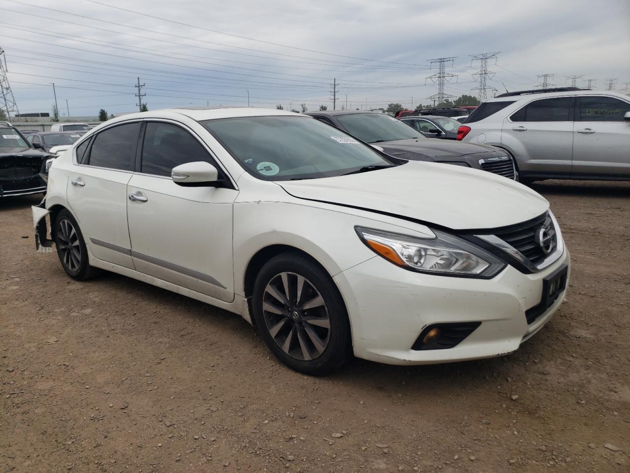 2017 Nissan Altima 2.5 - Image 4