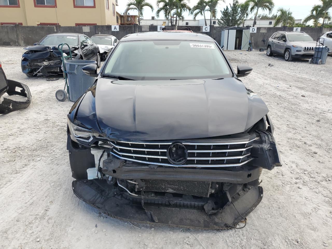 2018 Volkswagen Passat Se - Фото 5