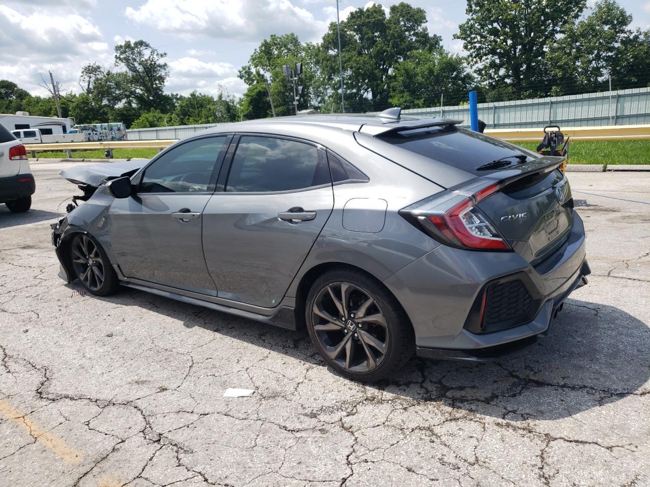 2017 Honda Civic Sport - Фото 2