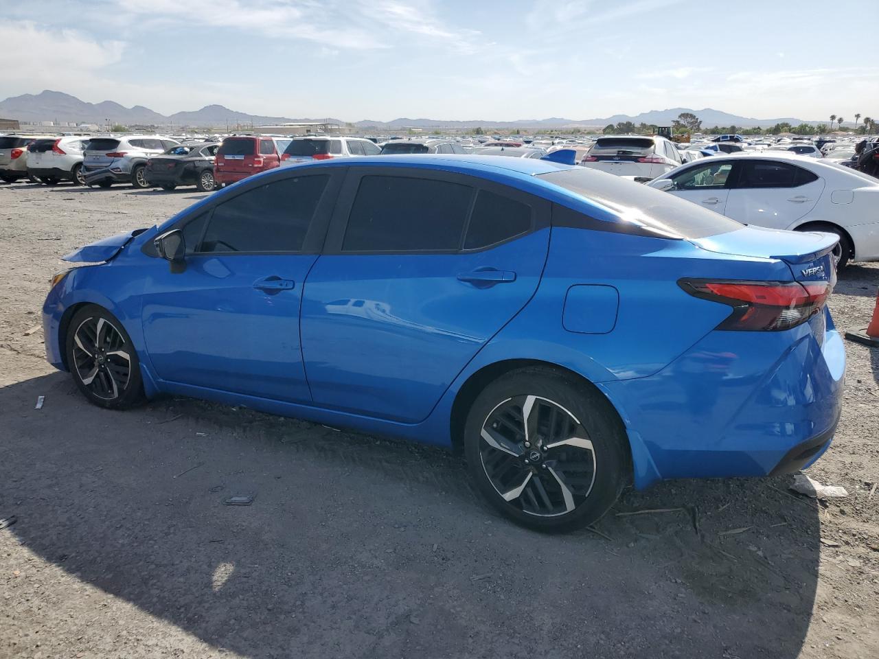 2023 Nissan Versa Sr - Image 2