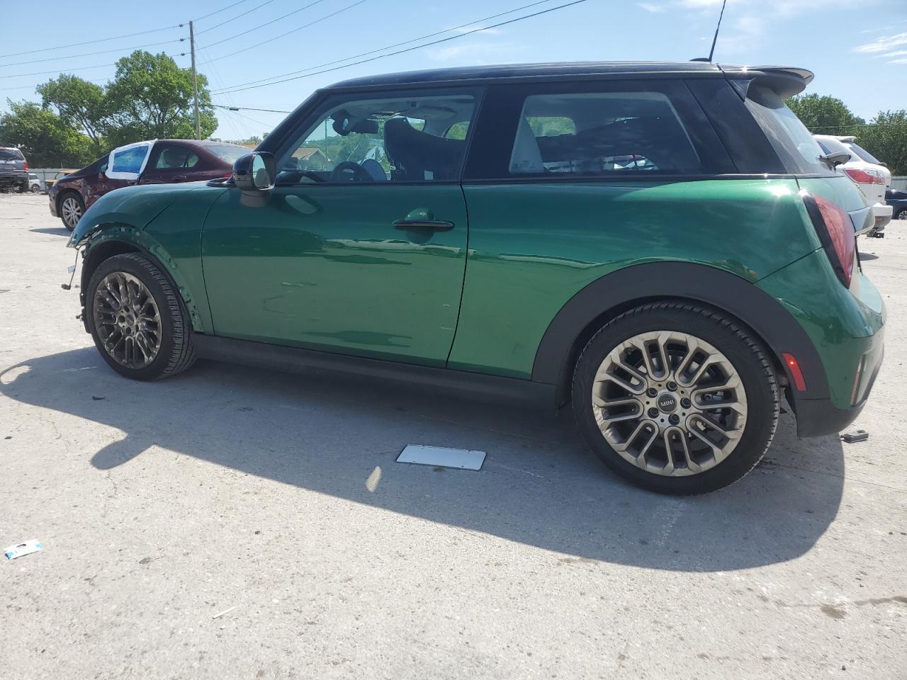 2025 Mini Cooper S - Image 2