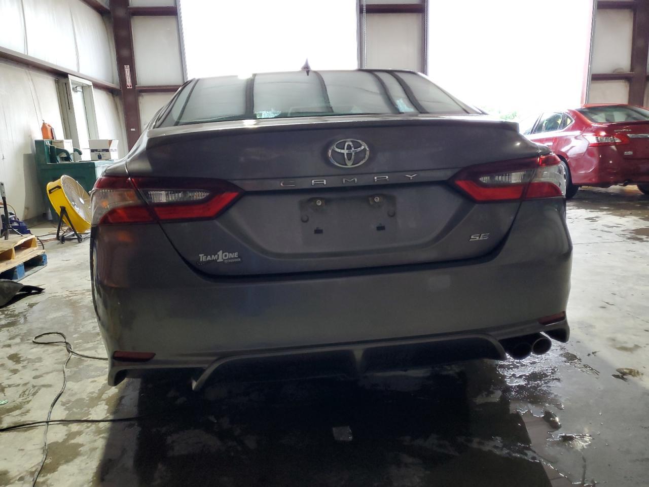 2021 Toyota Camry Se - Image 6