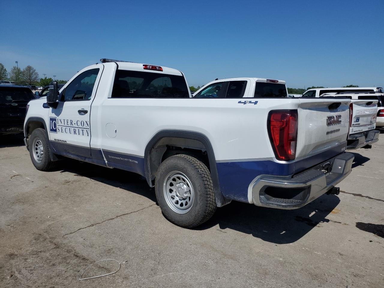 2025 GMC Sierra K1500 - Фото 2