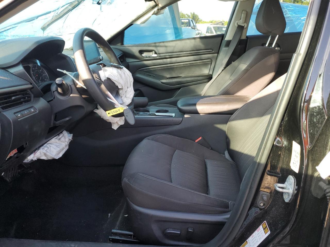 2019 Nissan Altima S - Фото 7