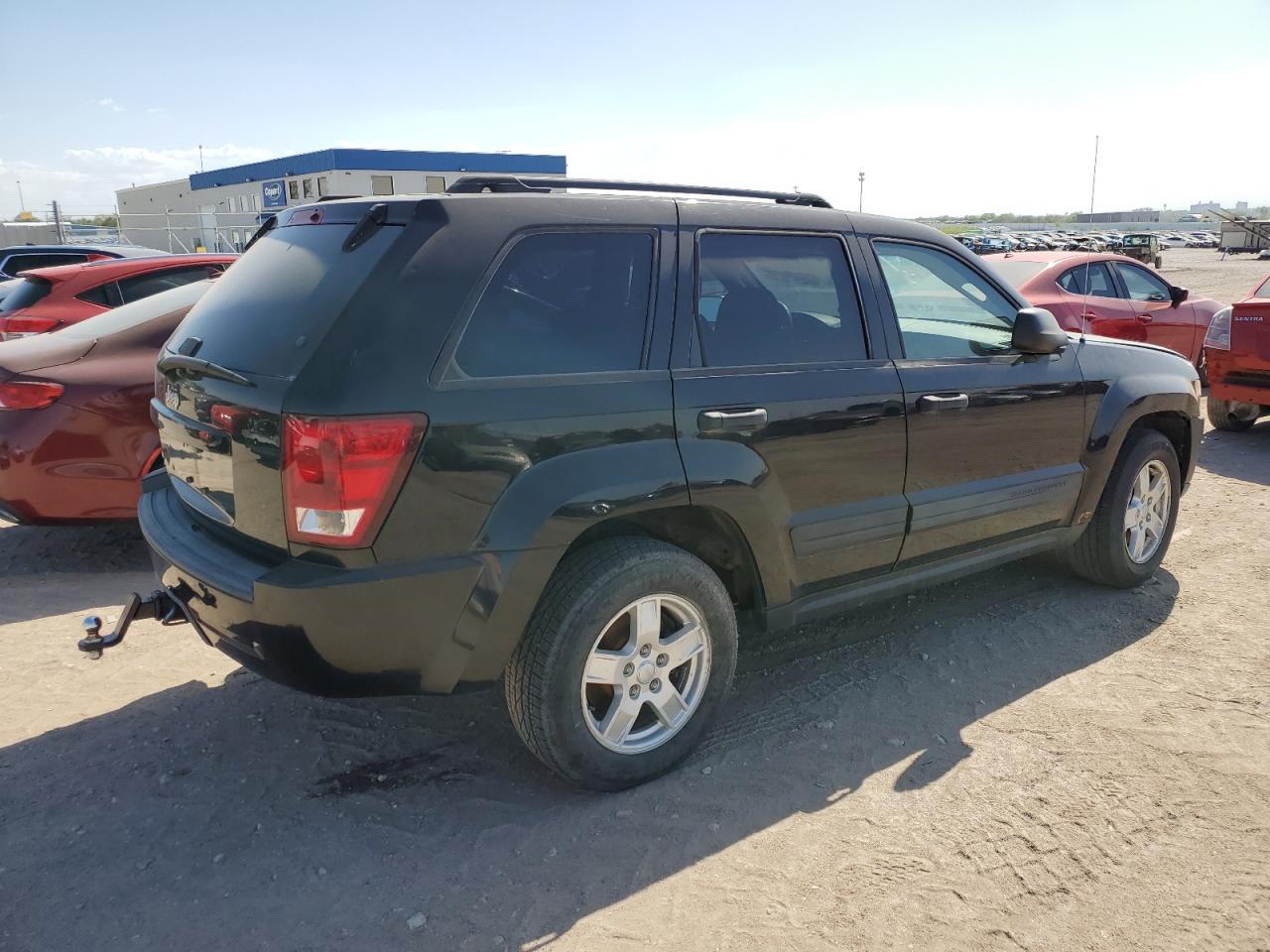 2006 Jeep Grand Cherokee Laredo - Image 3
