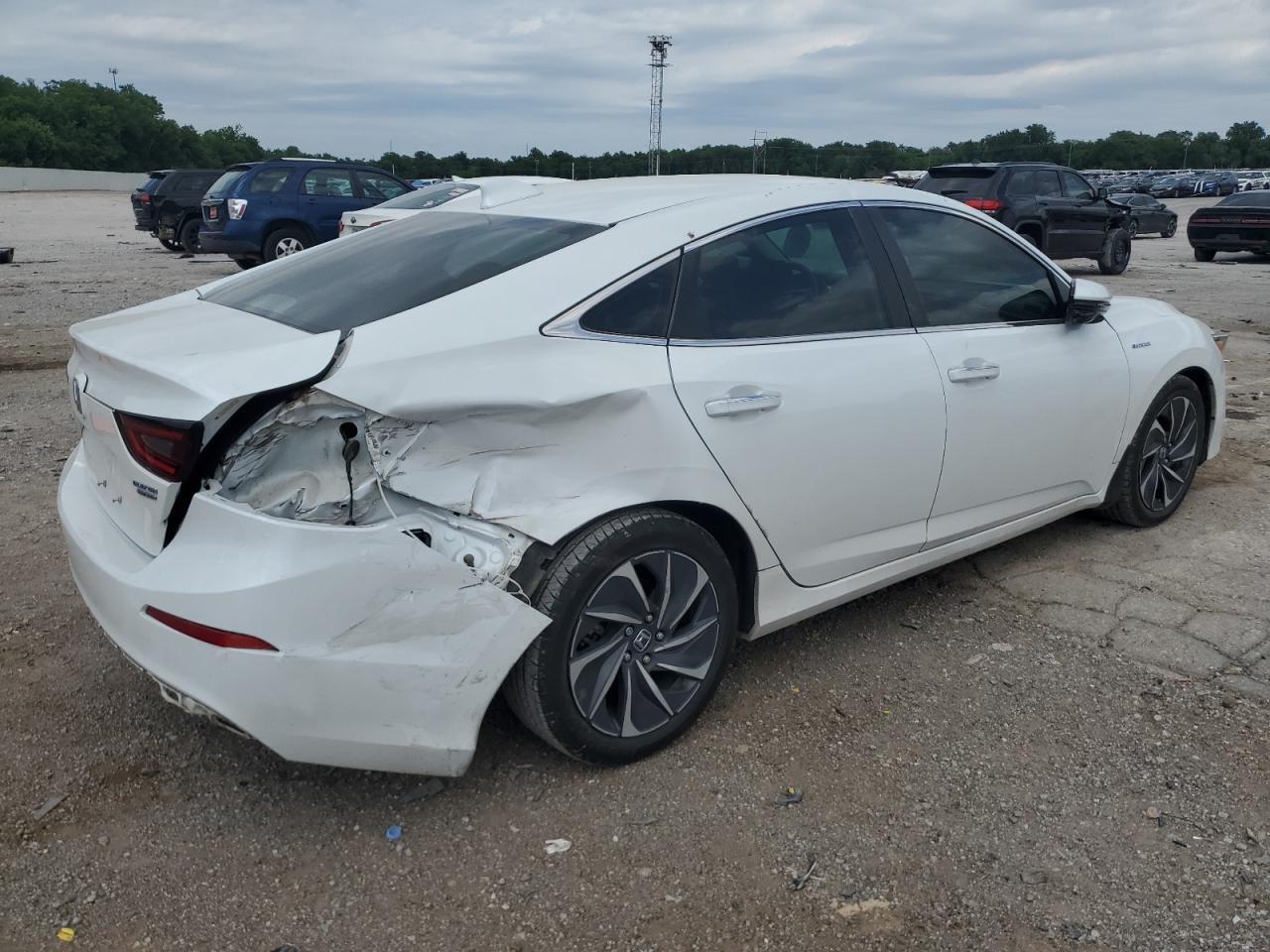2020 Honda Insight Touring - Image 3