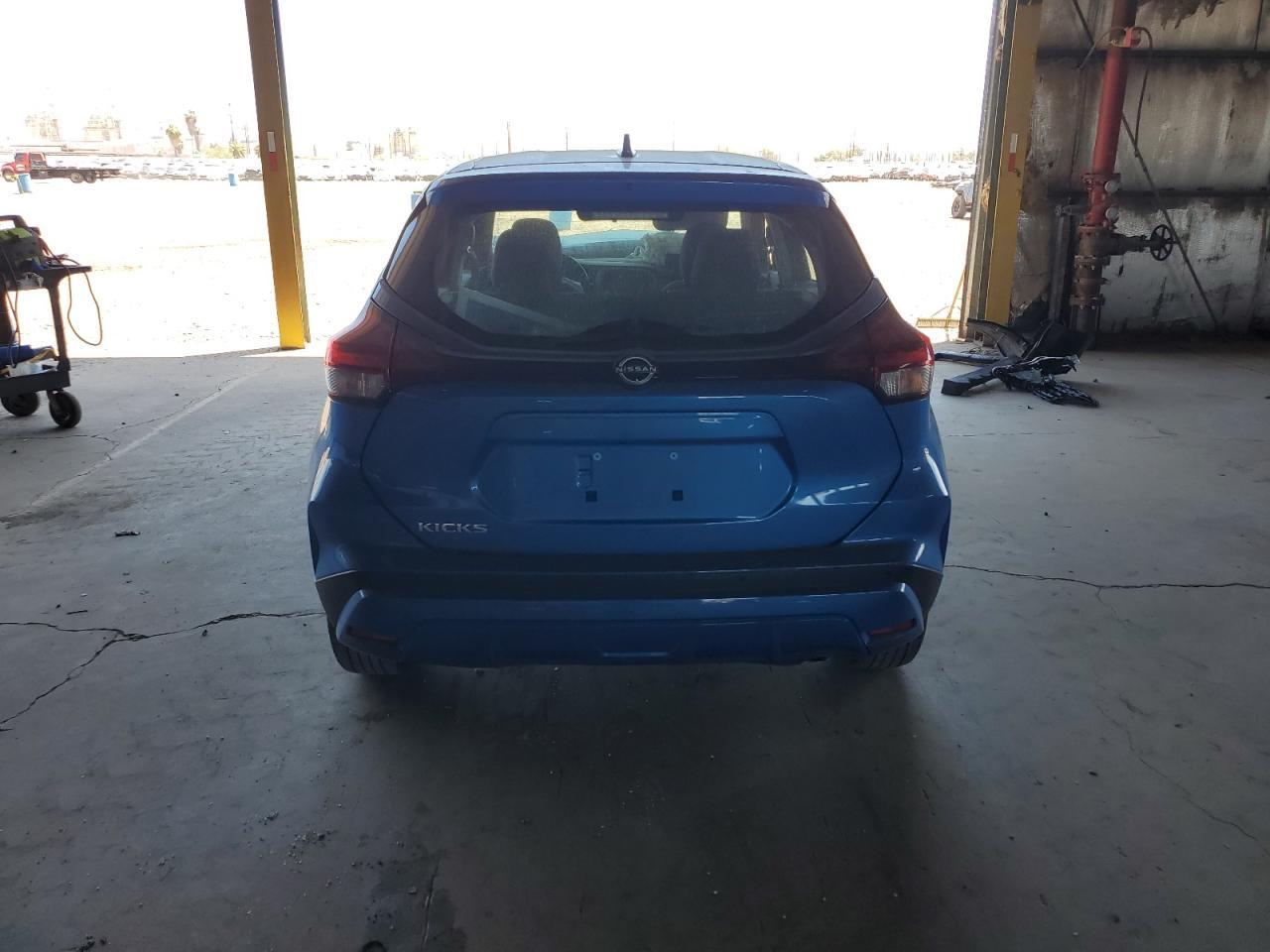 2024 Nissan Kicks S - Image 6