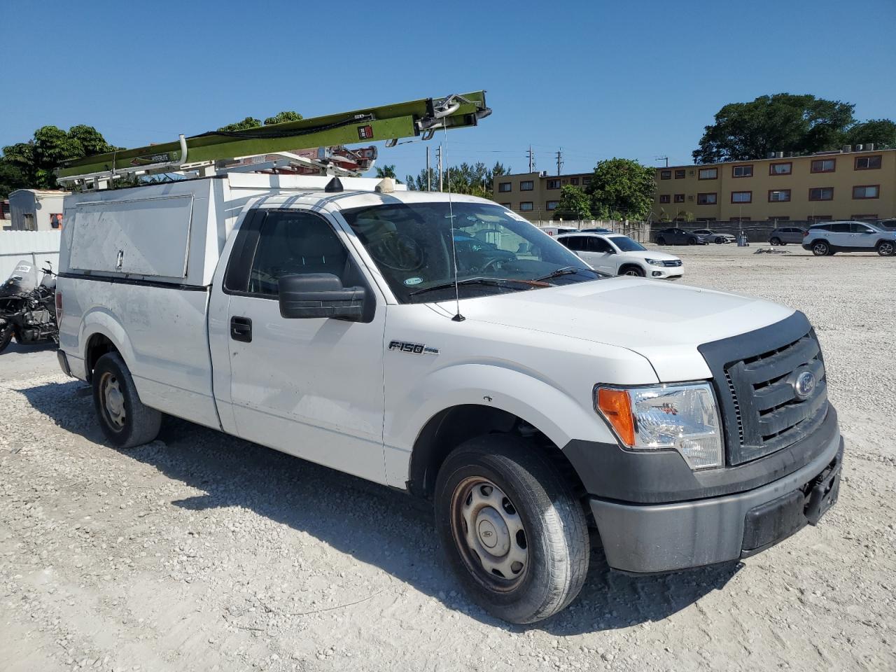 2010 Ford F150 - Фото 4