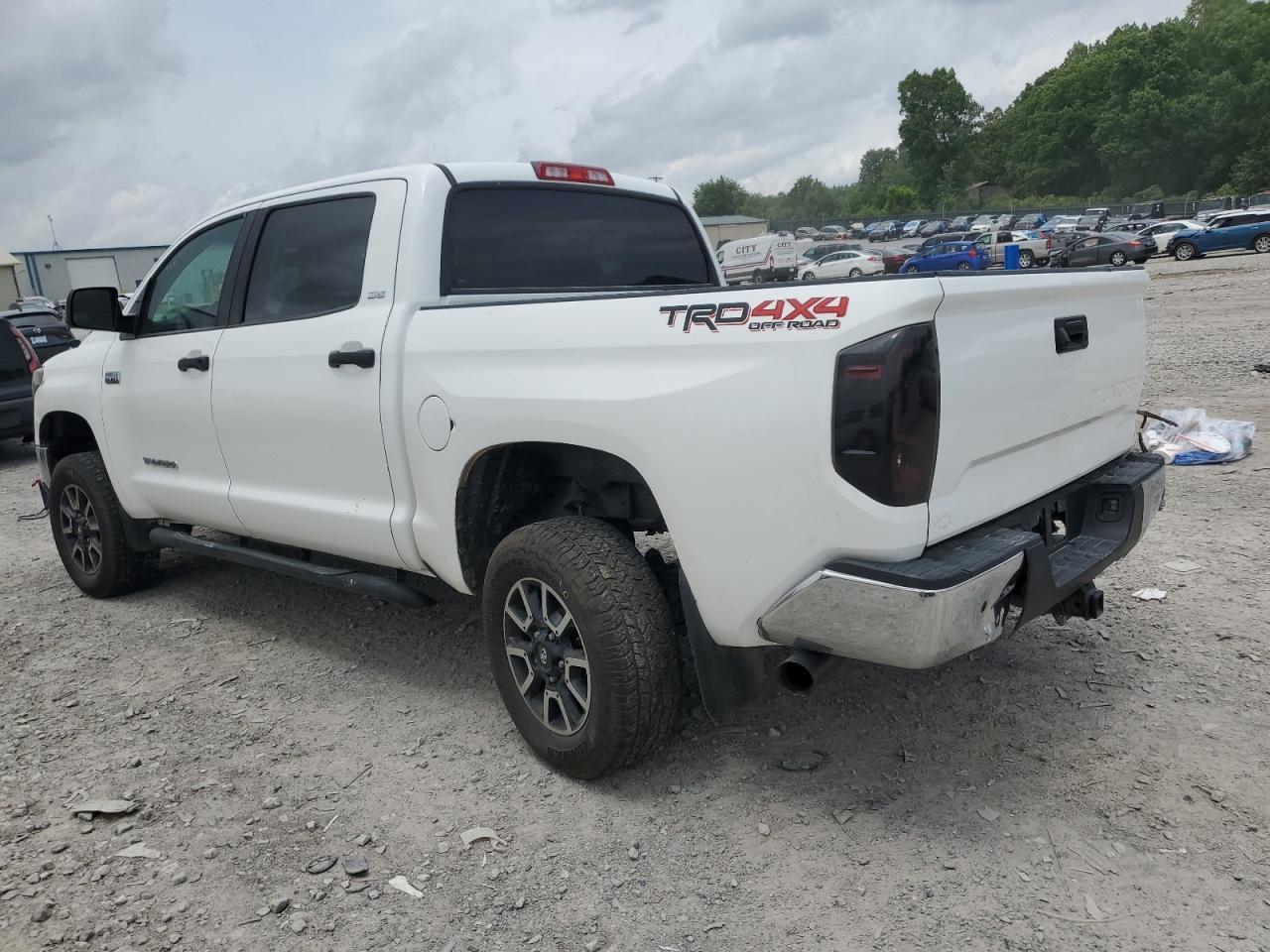 2015 Toyota Tundra Crewmax Sr5 - Фото 2