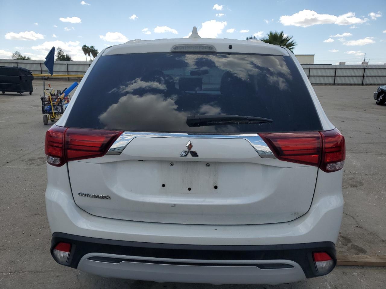 2020 Mitsubishi Outlander Es - Фото 6