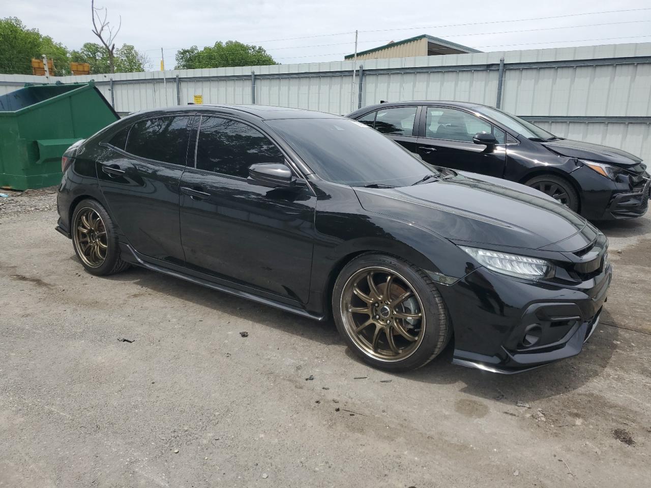 2021 Honda Civic Sport Touring - Фото 4
