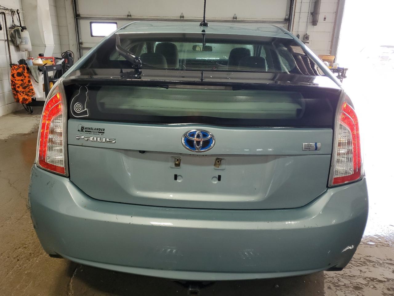 2013 Toyota Prius - Фото 6