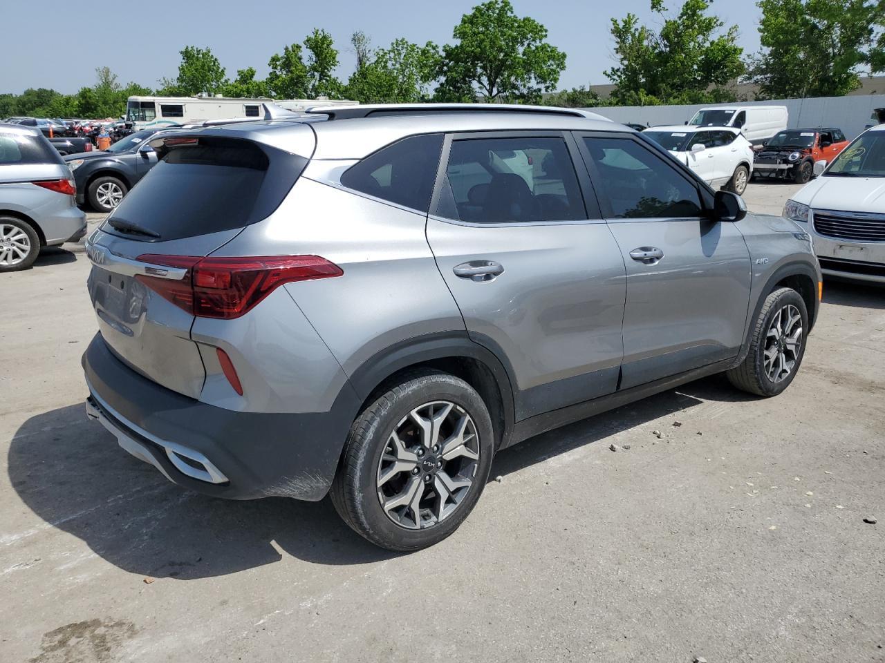 2023 Kia Seltos Ex - Image 3