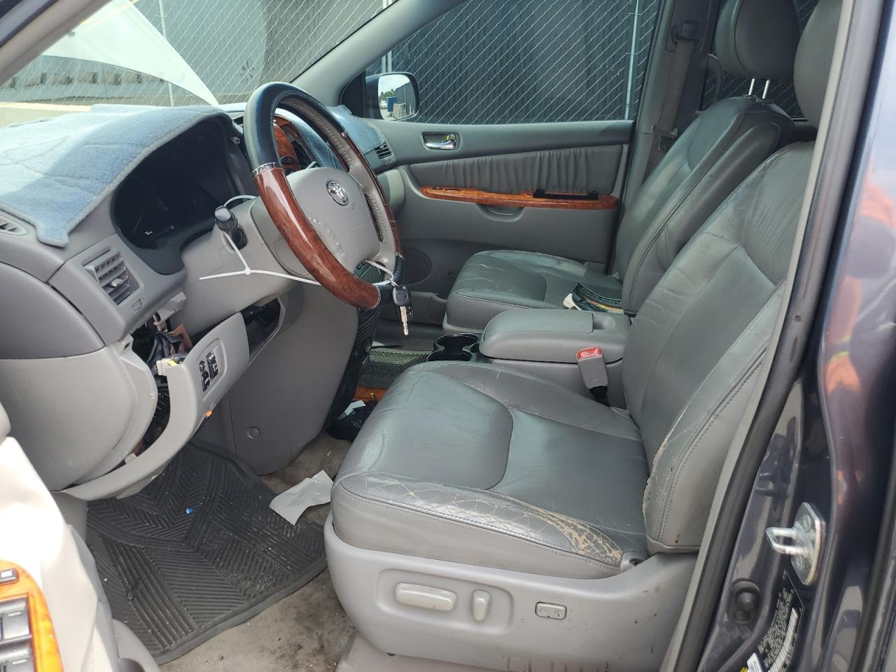 2009 Toyota Sienna Xle - Фото 7