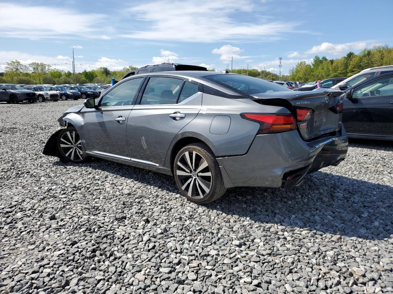 2019 Nissan Altima 2.5 Platinum - Фото 2