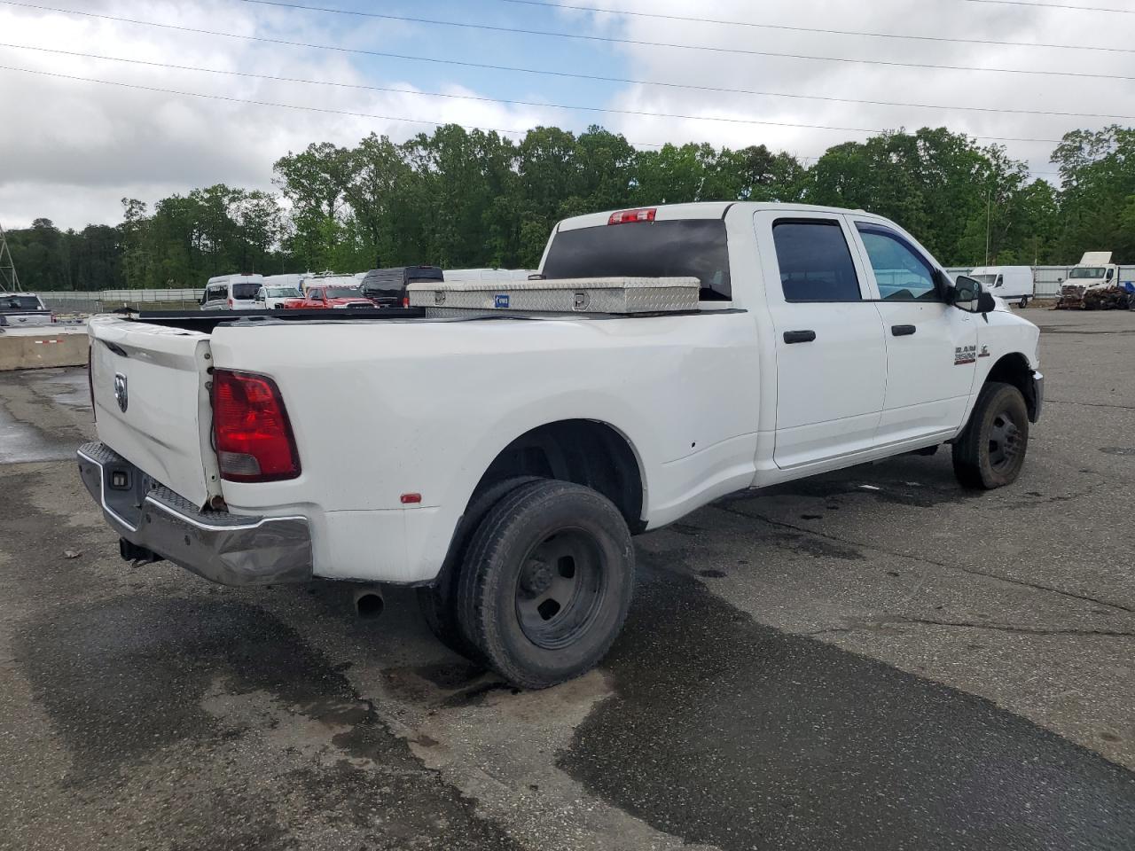 2016 Ram 3500 St - Image 3