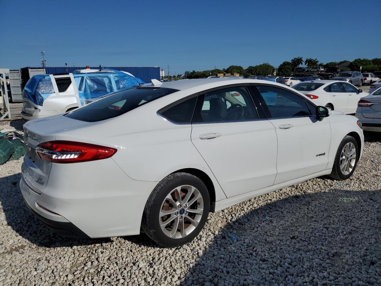 2019 Ford Fusion Se - Фото 3