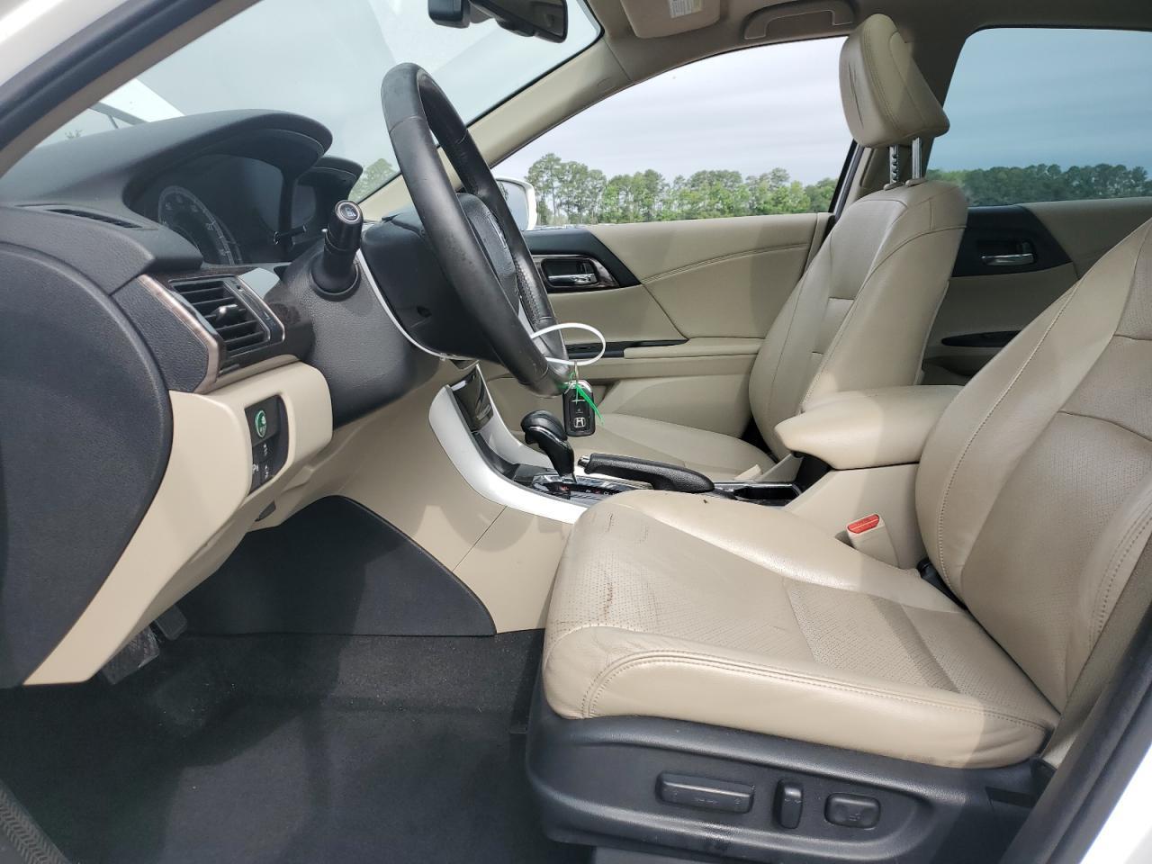 2017 Honda Accord Touring - Фото 7