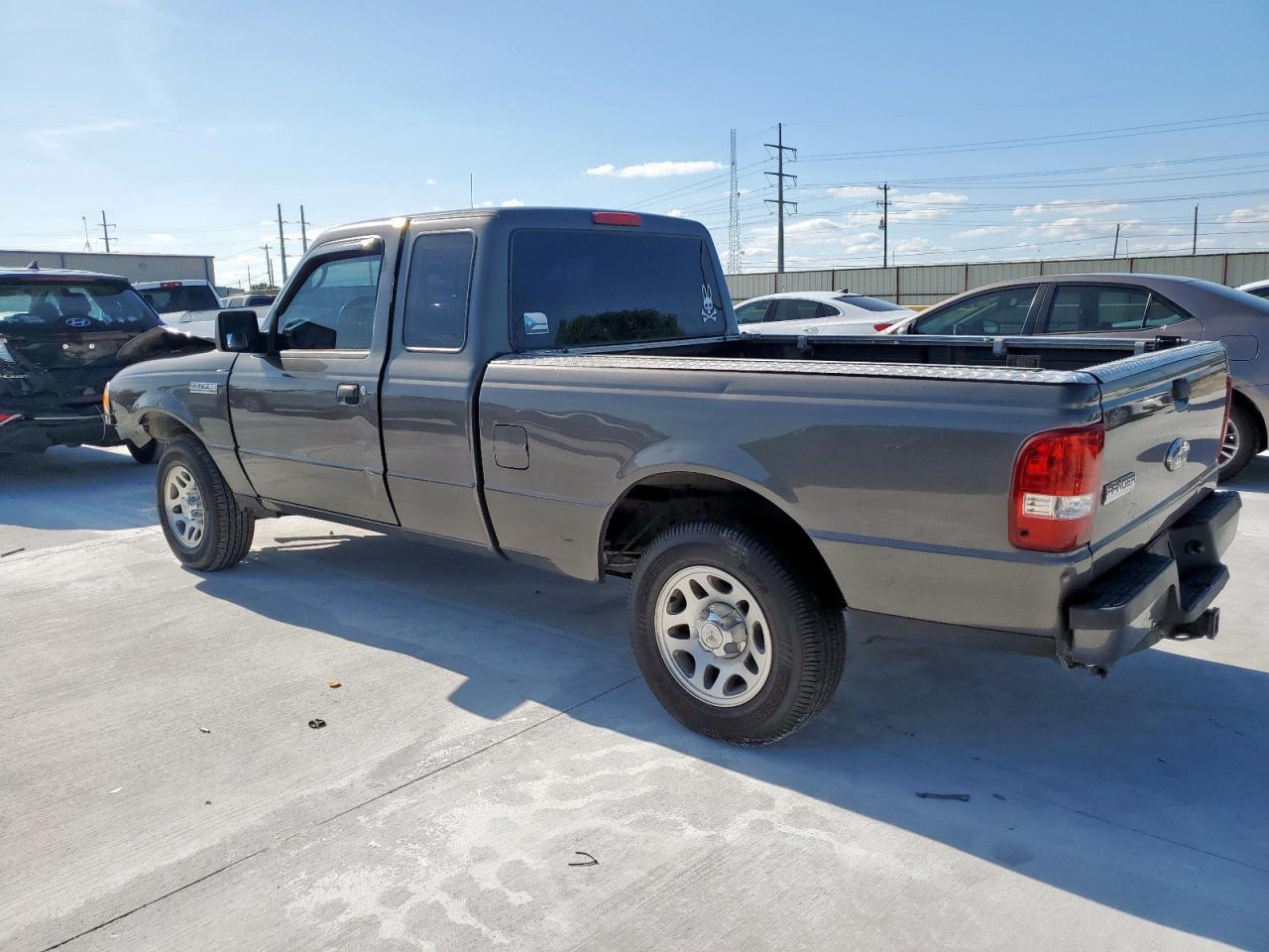 2010 Ford Ranger Super Cab - Image 2