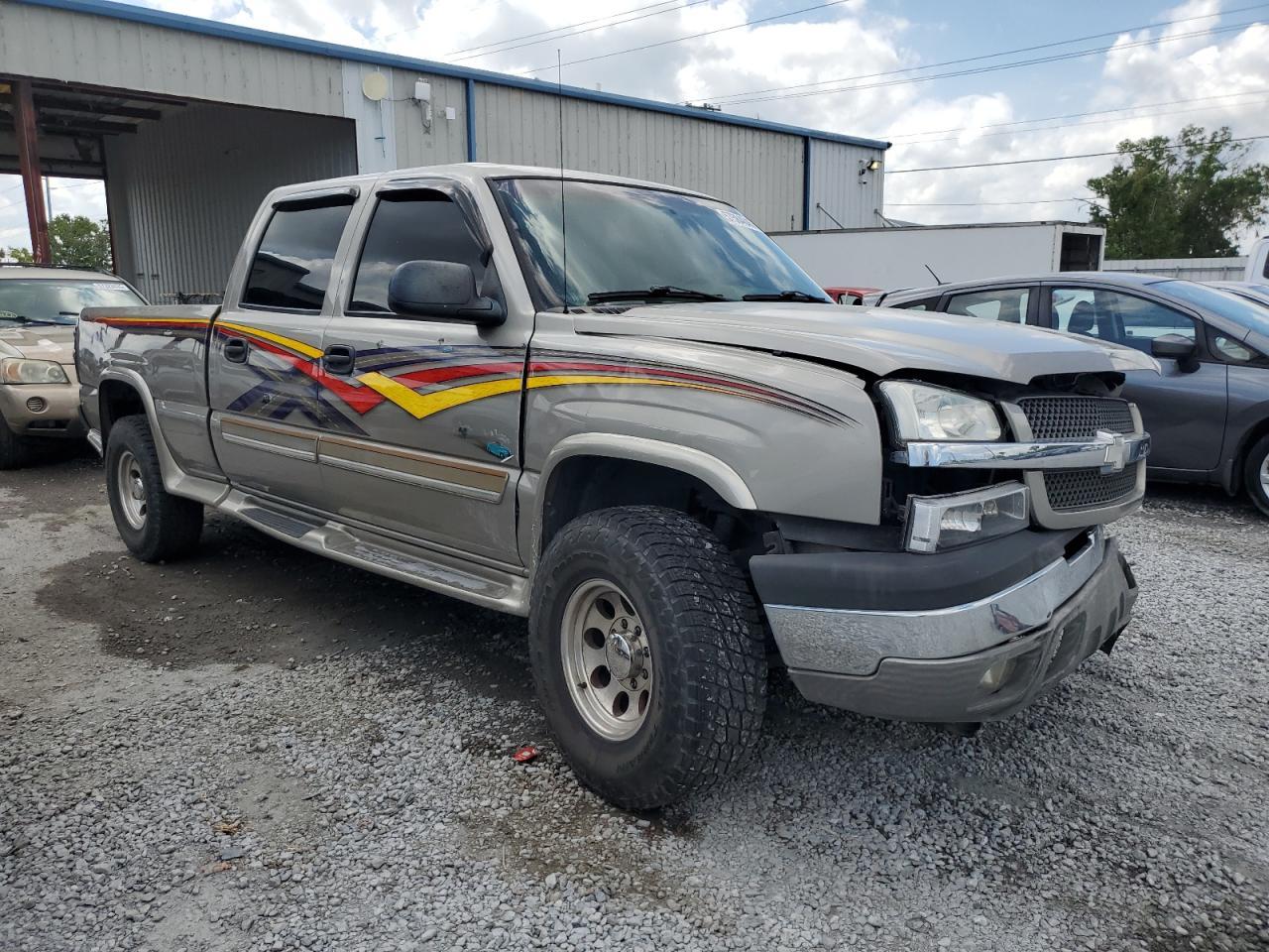 2003 Chevrolet Silverado C1500 Heavy Duty - Image 4