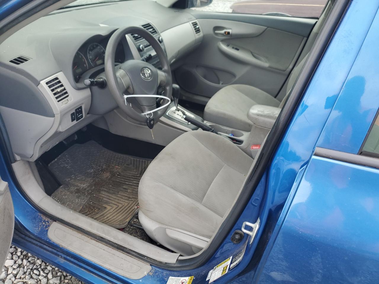 2010 Toyota Corolla Base - Фото 7