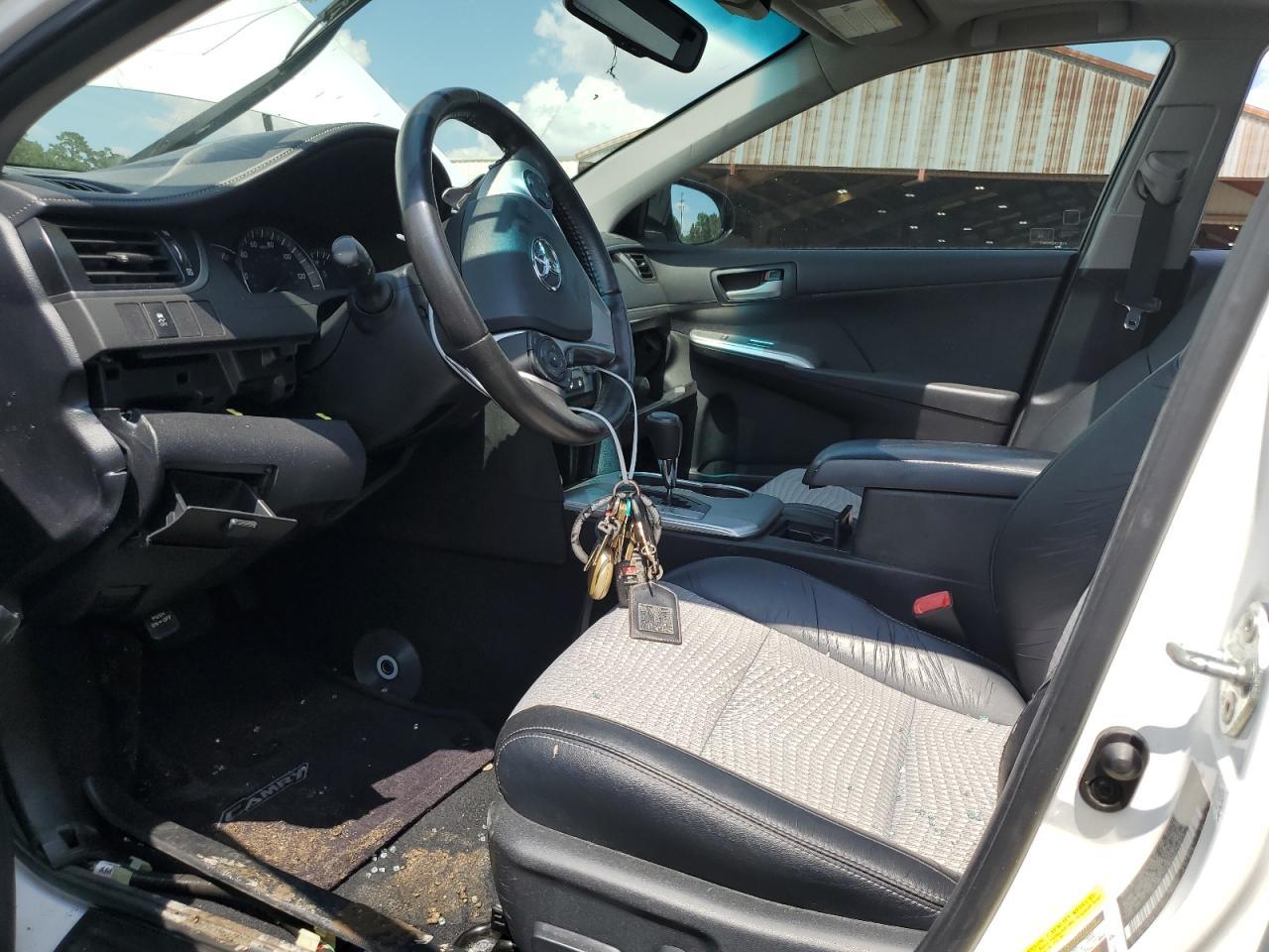 2012 Toyota Camry Base - Фото 7