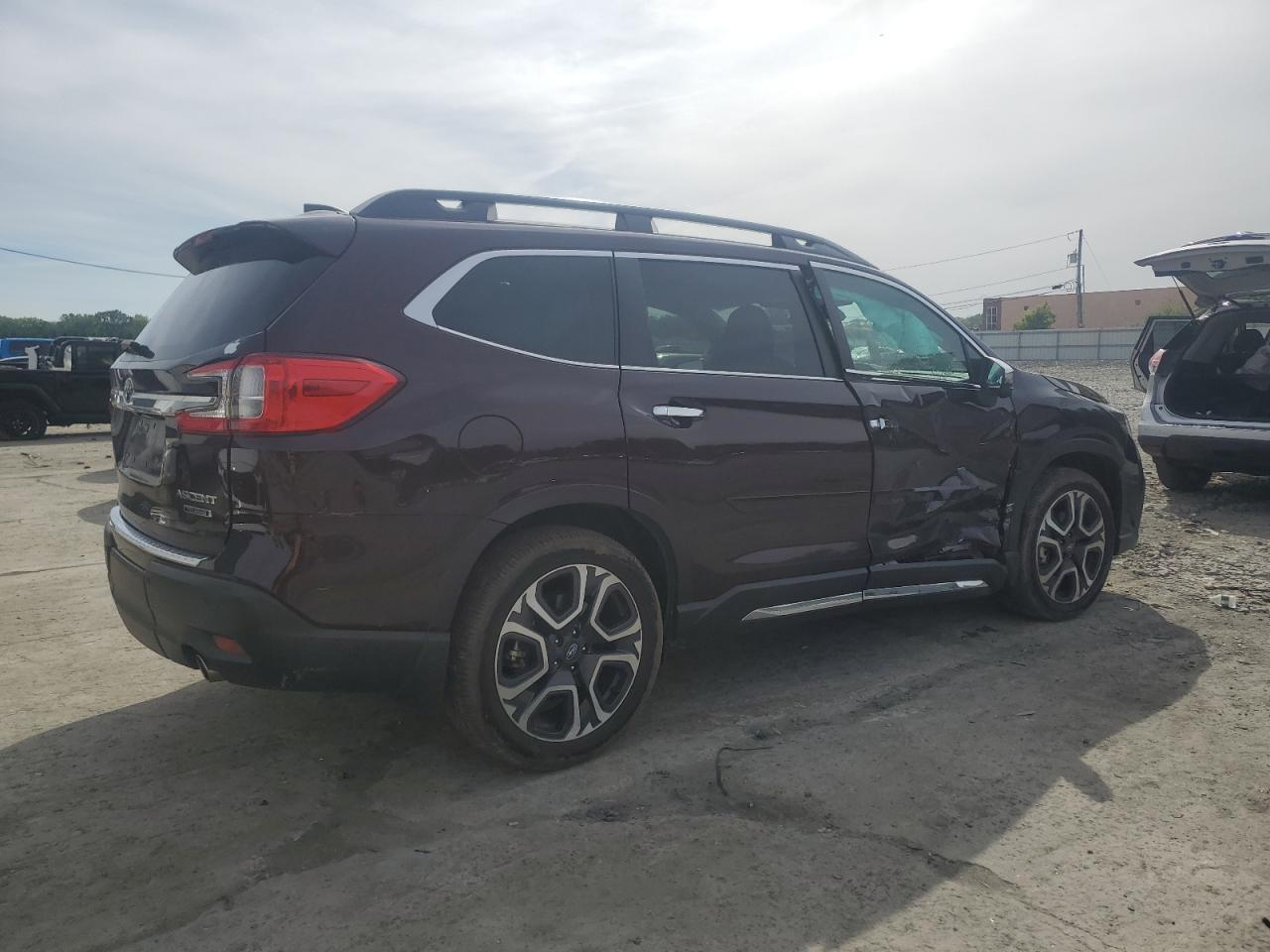 2023 Subaru Ascent Touring - Фото 3
