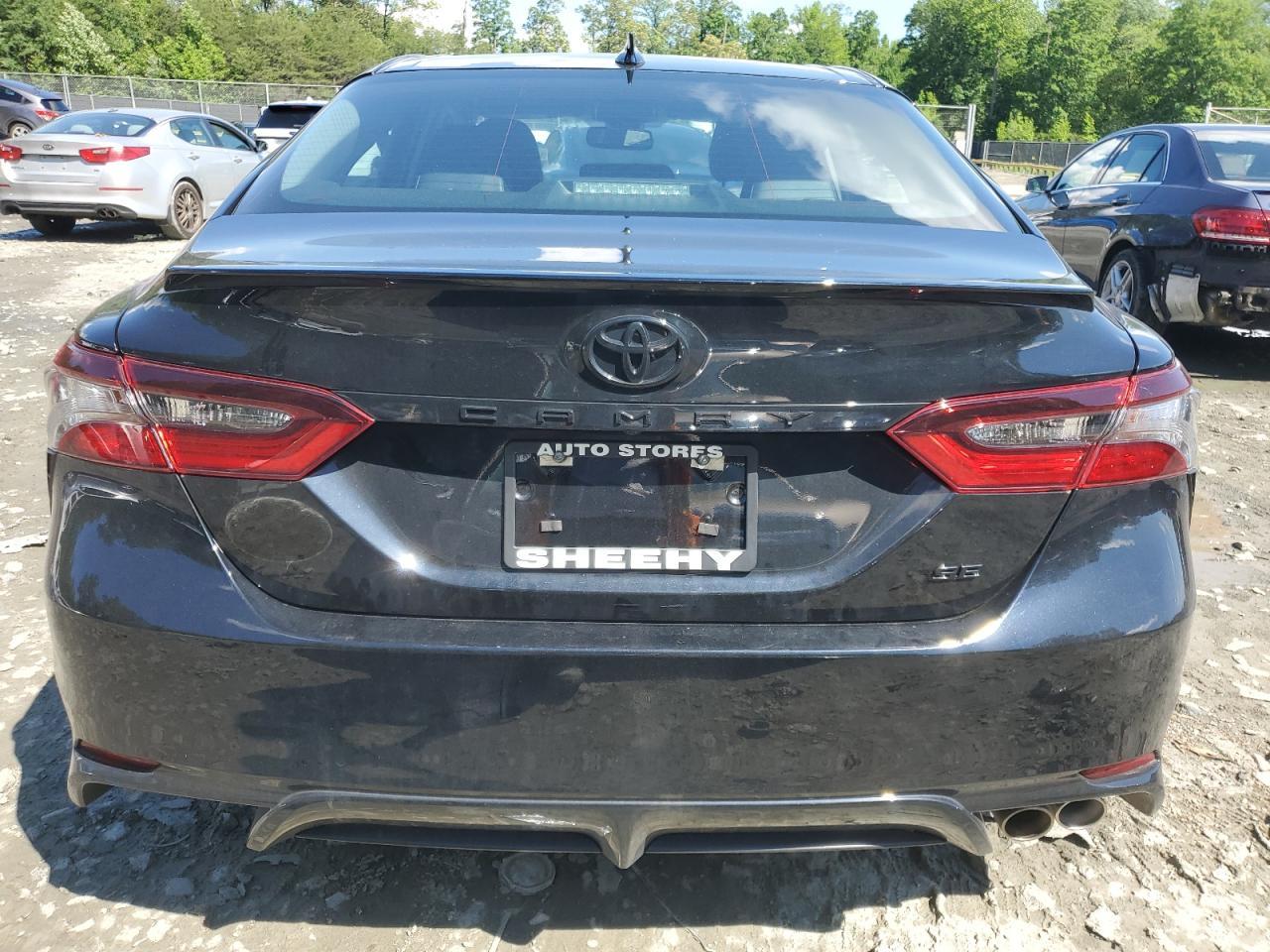 2022 Toyota Camry Se - Фото 6
