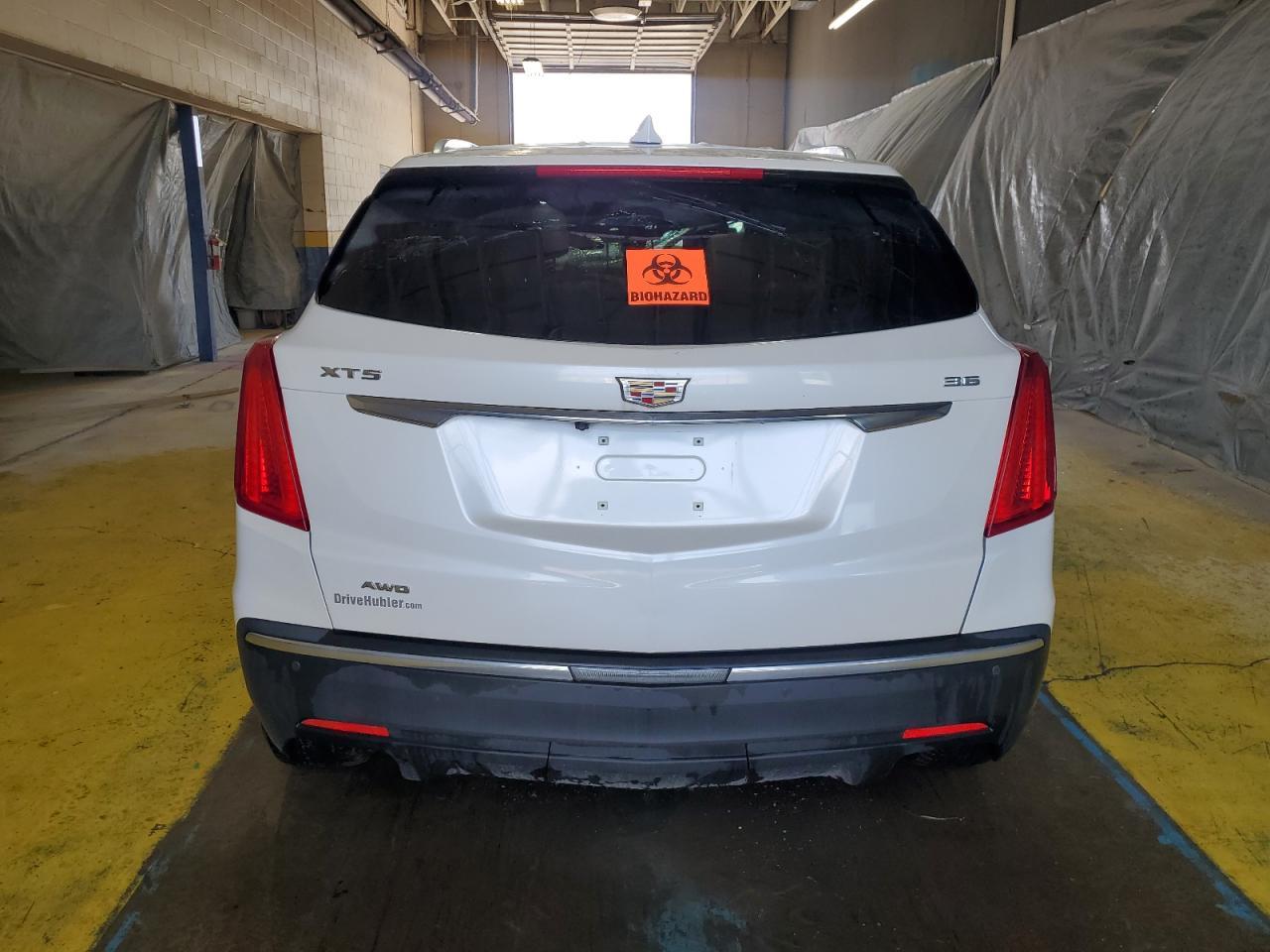 2018 Cadillac Xt5 Luxury - Image 6