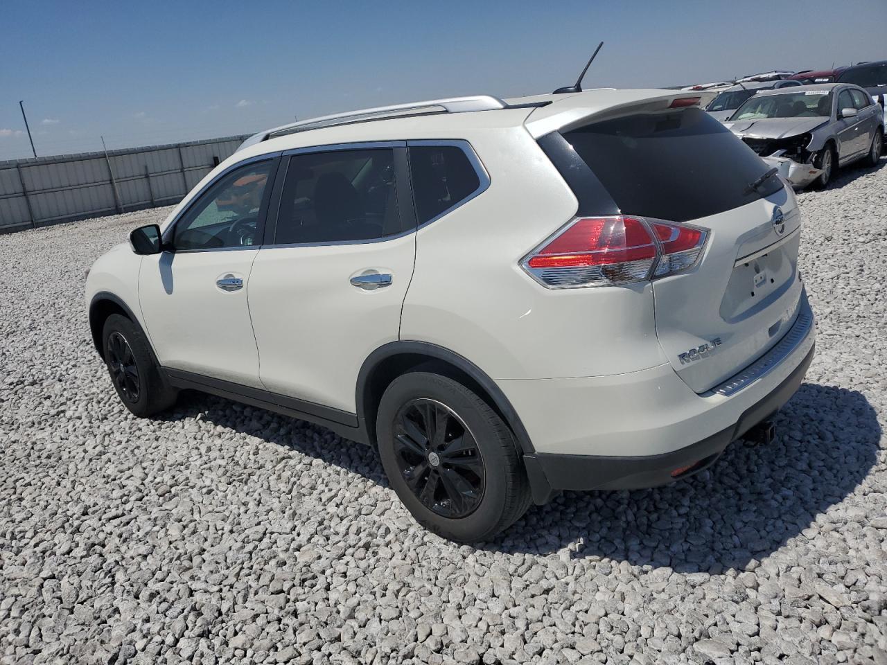 2016 Nissan Rogue S - Фото 2