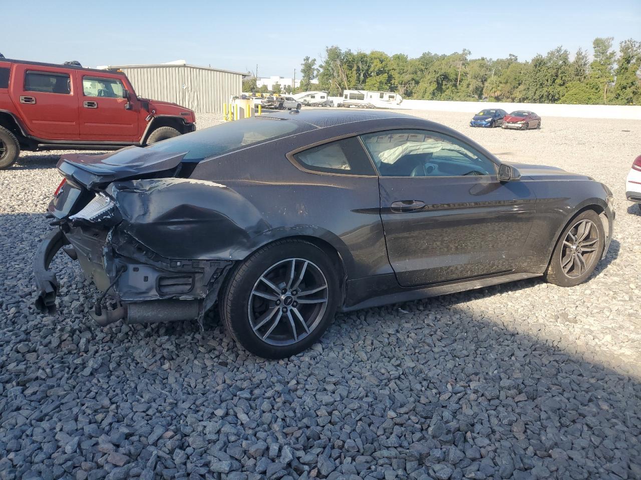 2017 Ford Mustang - Фото 3