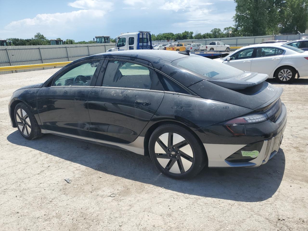 2023 Hyundai Ioniq 6 Se - Фото 2