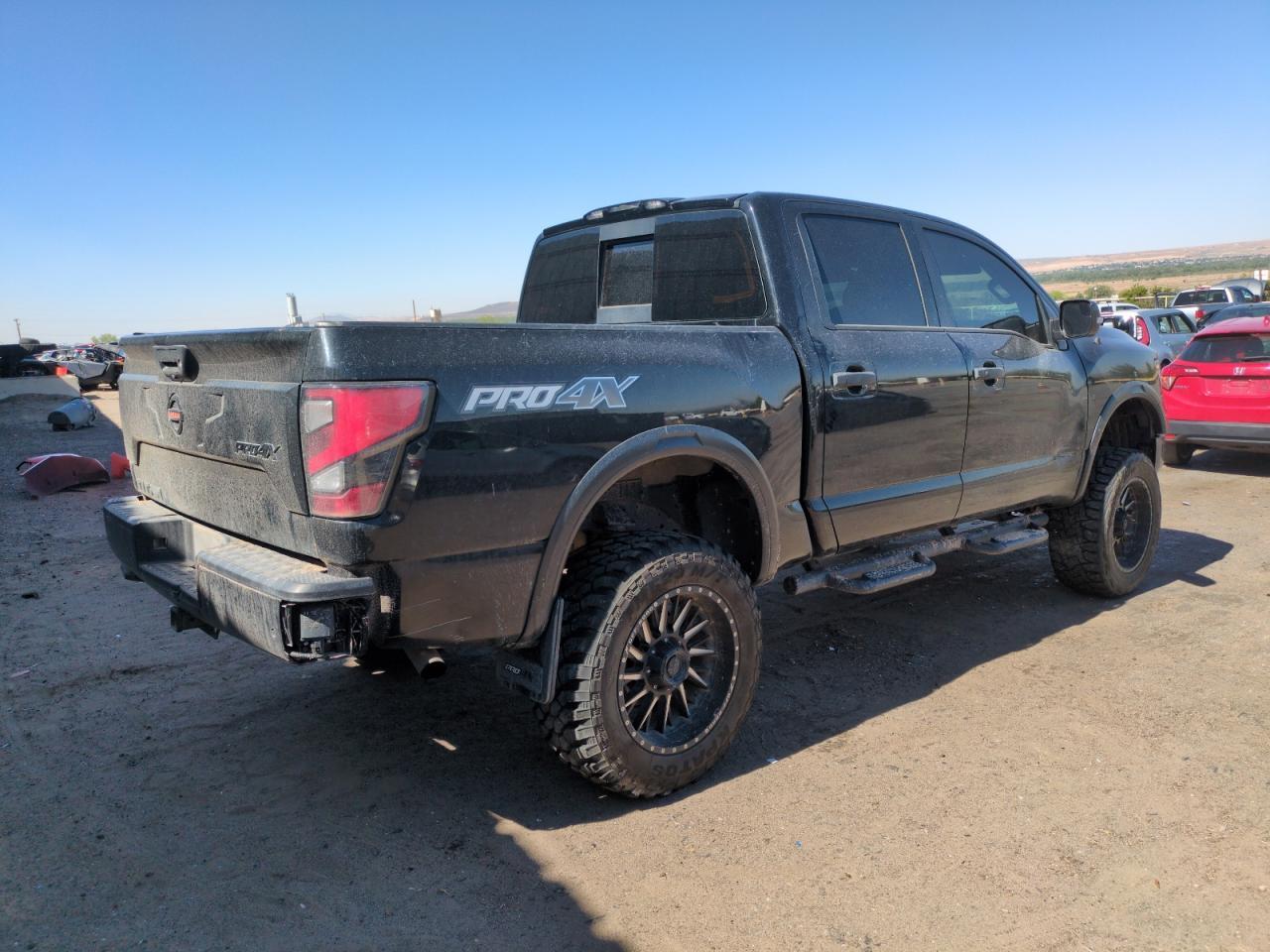 2021 Nissan Titan Sv - Фото 3