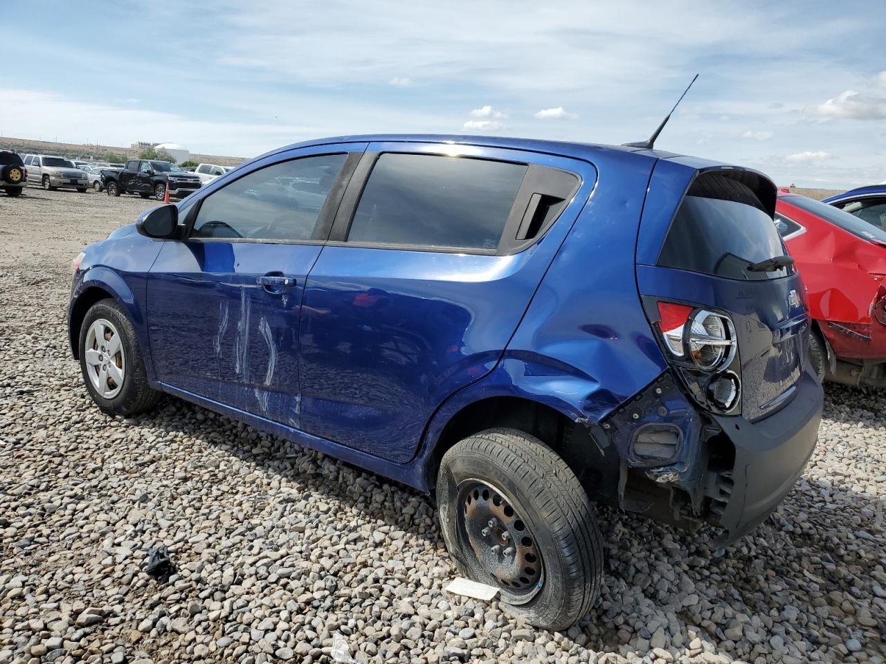2014 Chevrolet Sonic Ls - Image 2