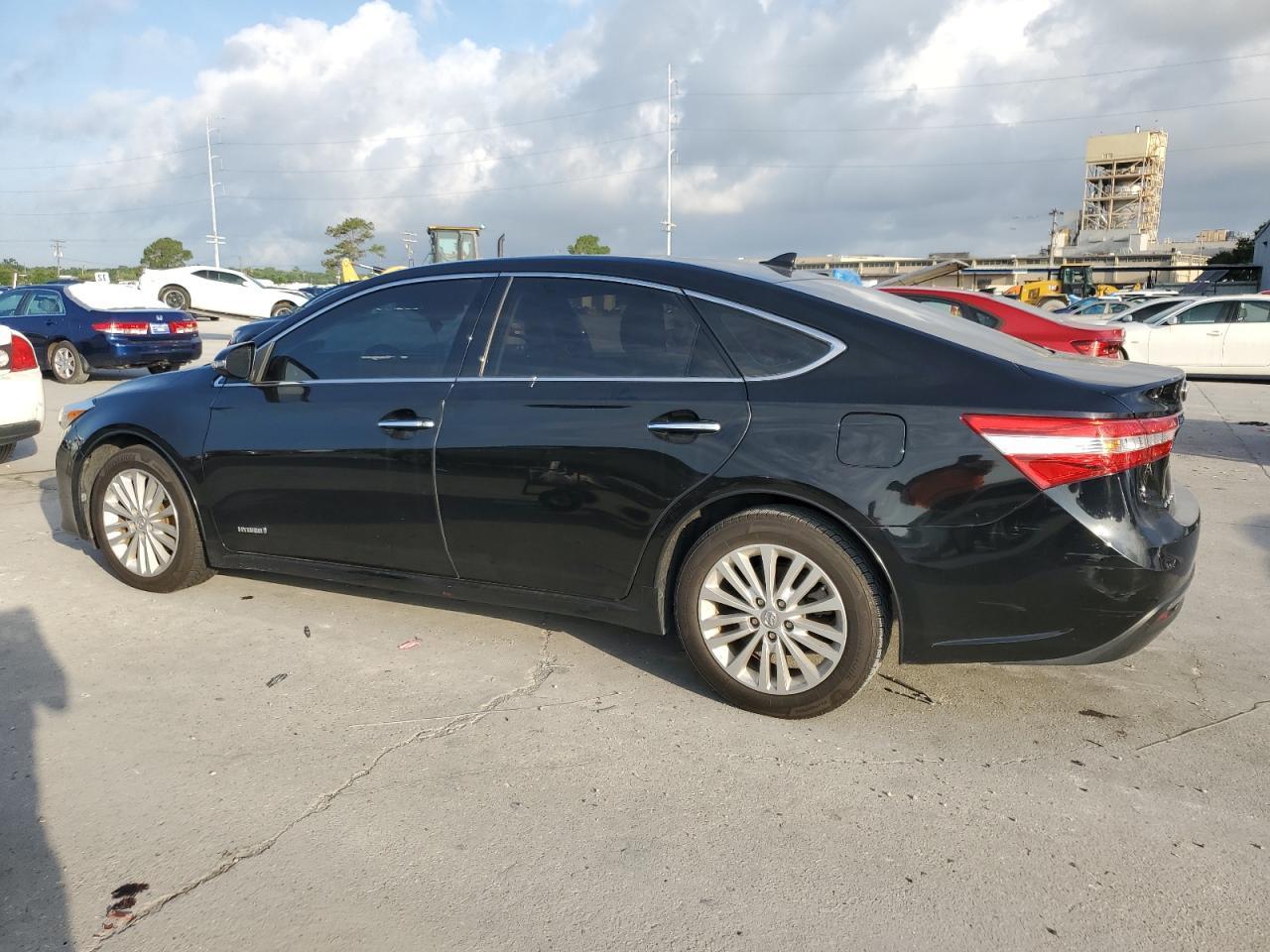 2015 Toyota Avalon Hybrid - Фото 2