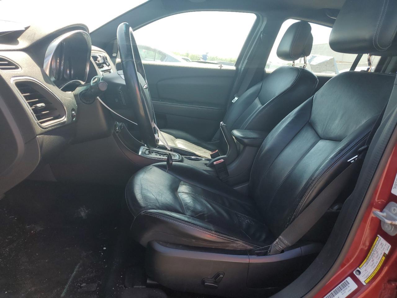 2014 Chrysler 200 Limited - Фото 7