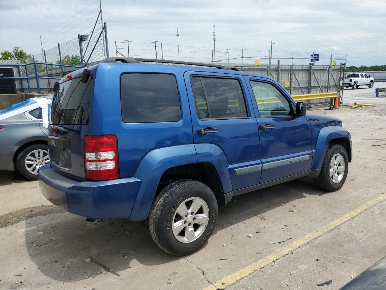 2009 Jeep Liberty Sport - Image 3