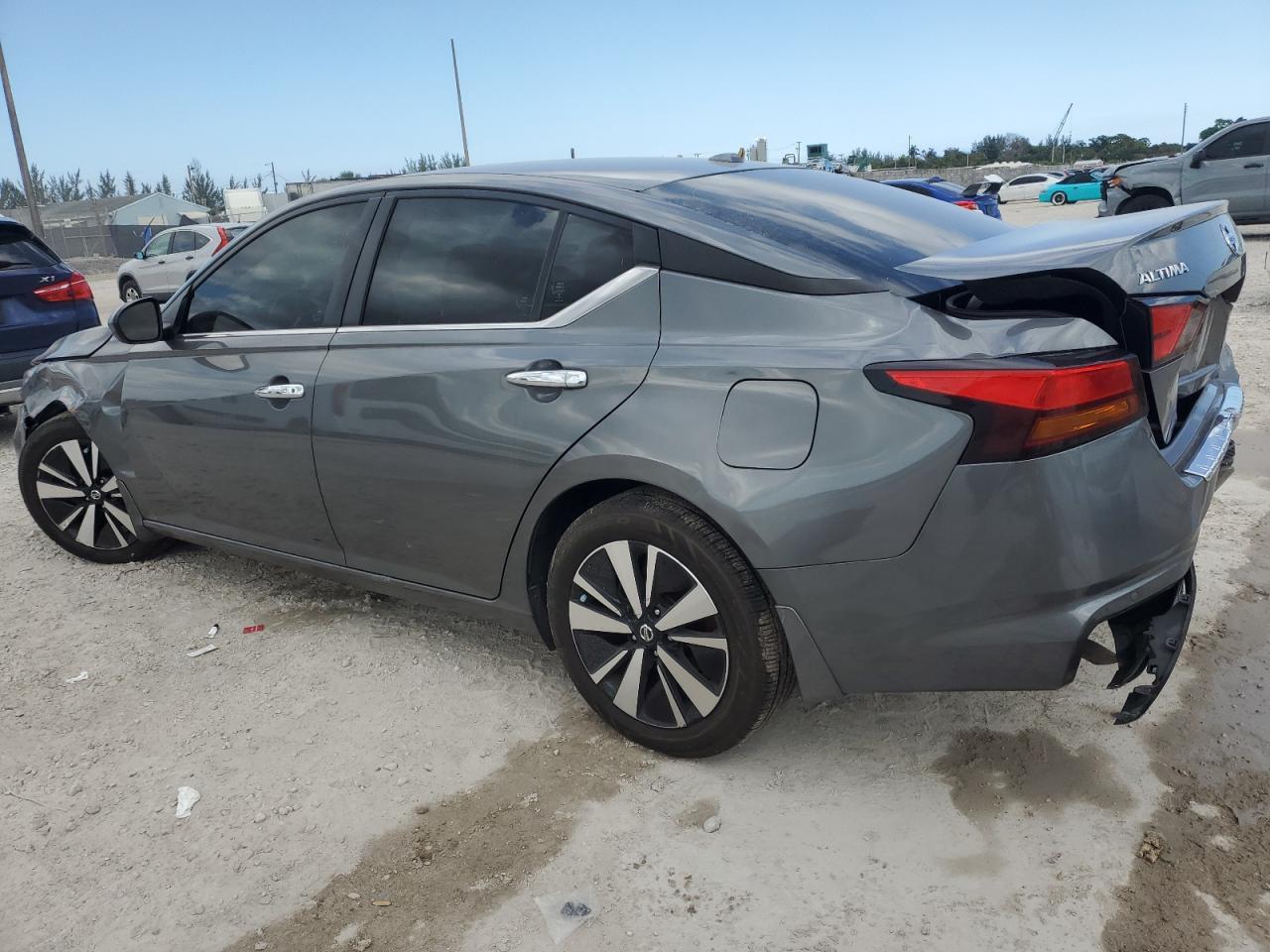 2022 Nissan Altima Sv - Фото 2