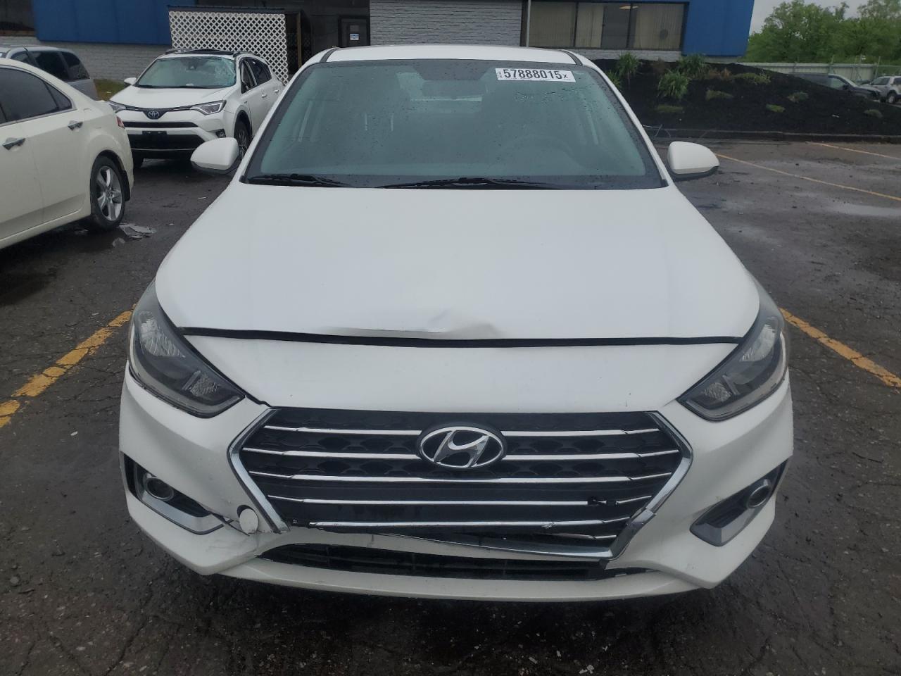 2021 Hyundai Accent Se - Фото 5