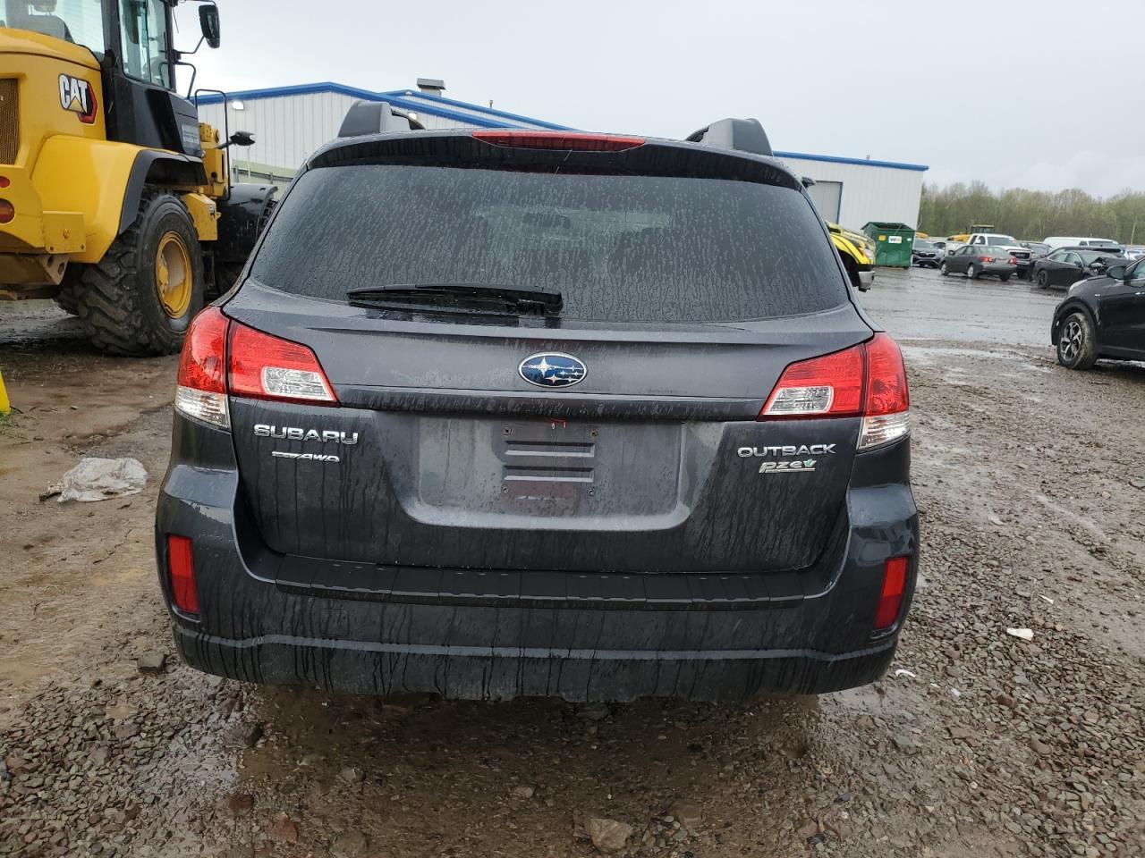 2011 Subaru Outback 2.5I Premium - Image 6