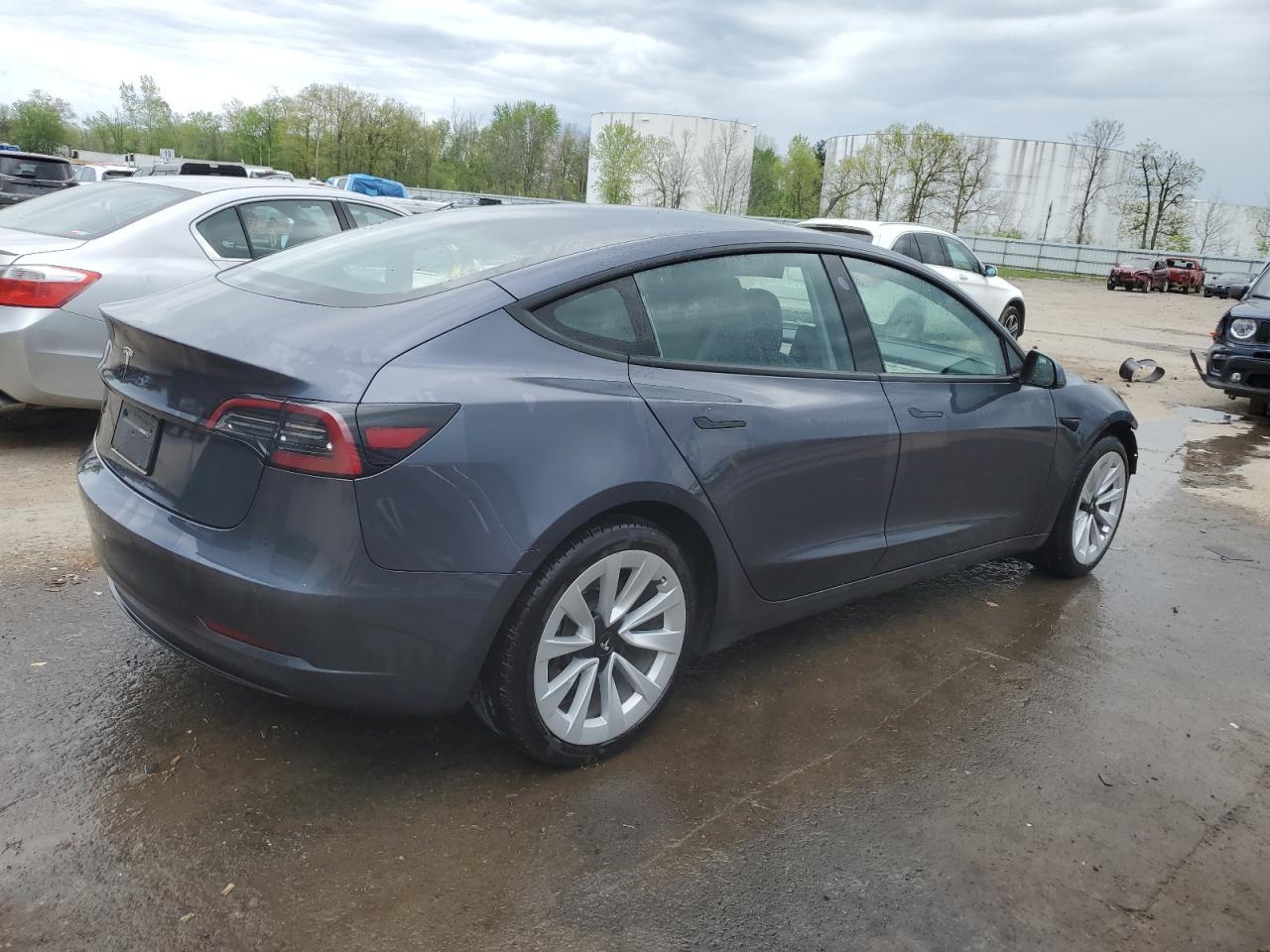 2023 Tesla Model 3 - Фото 3