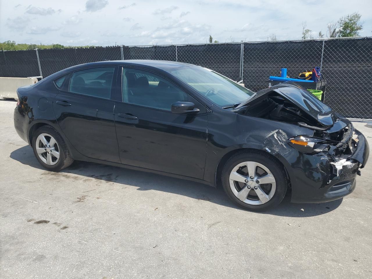 2015 Dodge Dart Sxt - Image 4