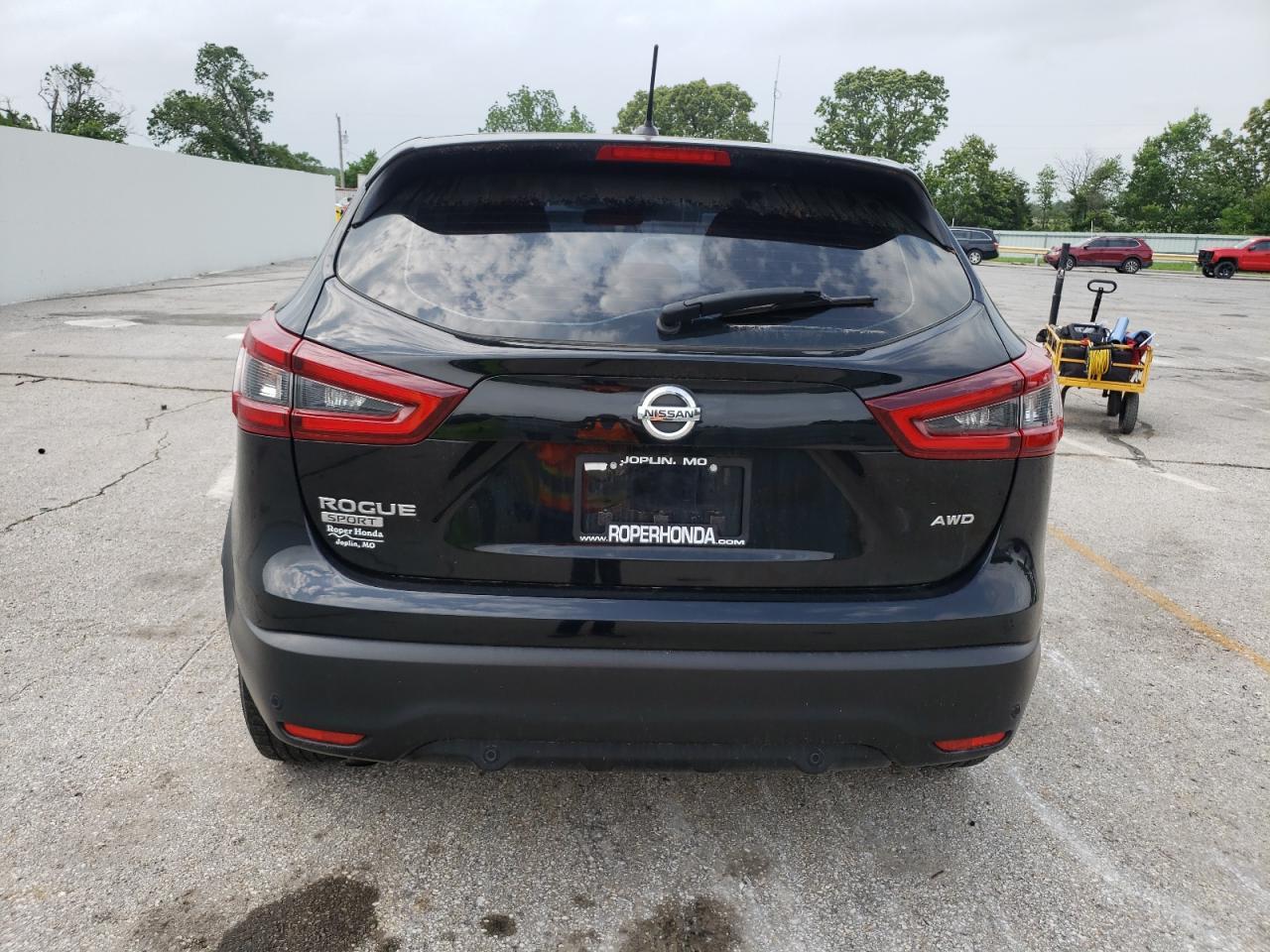 2020 Nissan Rogue Sport S - Фото 6