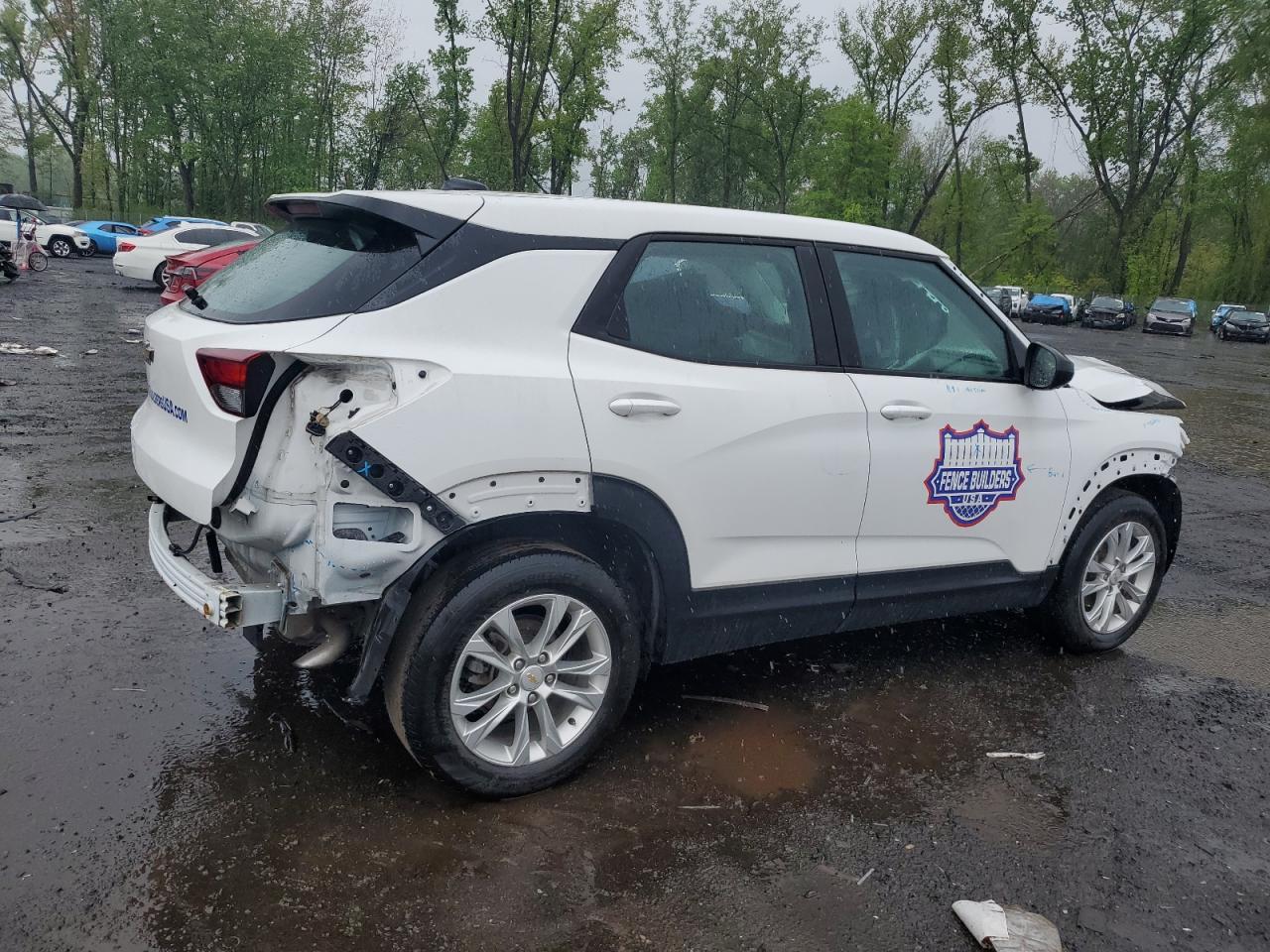 2022 Chevrolet Trailblazer Ls - Image 3