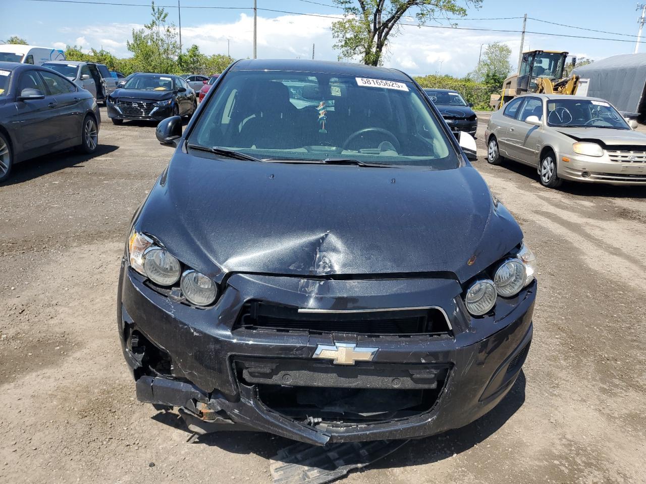 2015 Chevrolet Sonic Ls - Image 5