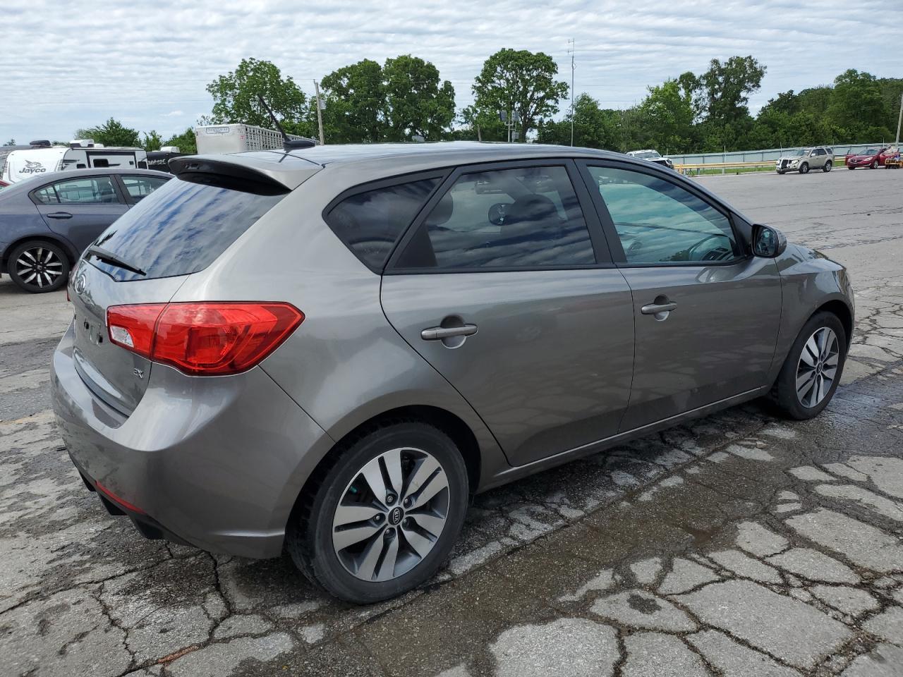 2013 Kia Forte Ex - Image 3