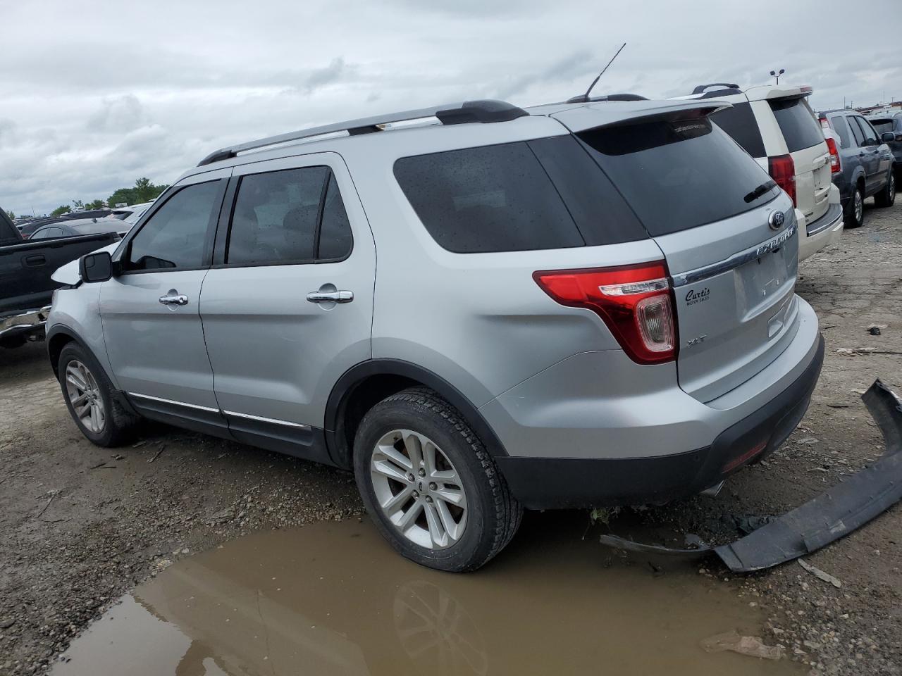 2014 Ford Explorer Xlt - Image 2