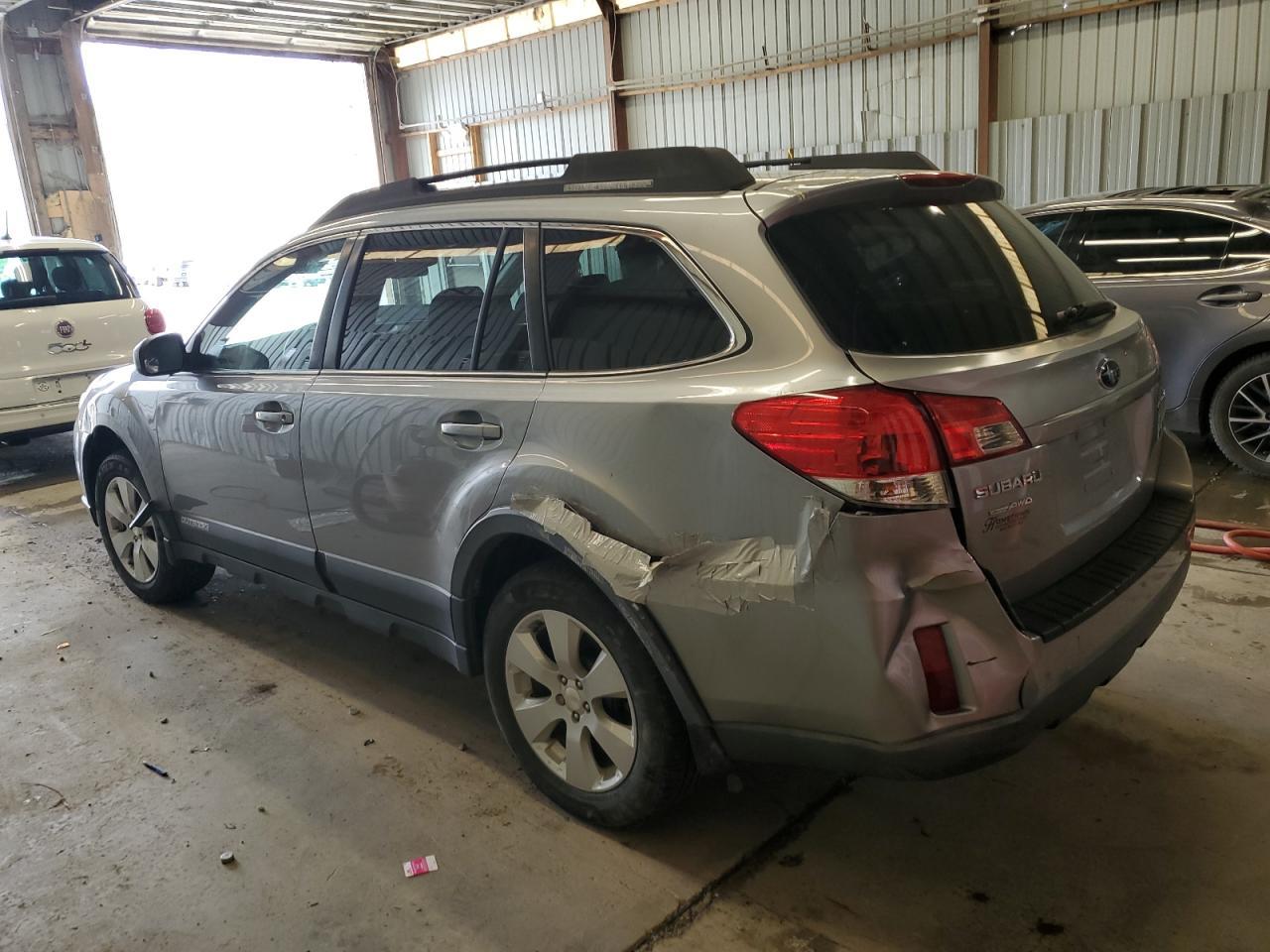 2011 Subaru Outback 2.5I Premium - Фото 2