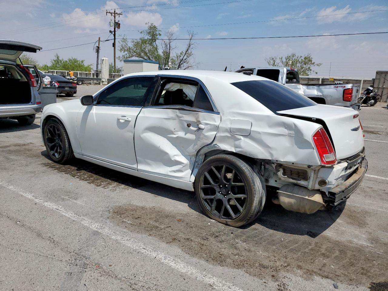 2013 Chrysler 300 S - Image 2