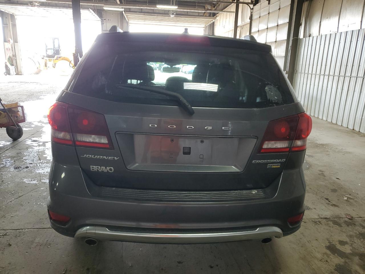 2017 Dodge Journey Crossroad - Фото 6